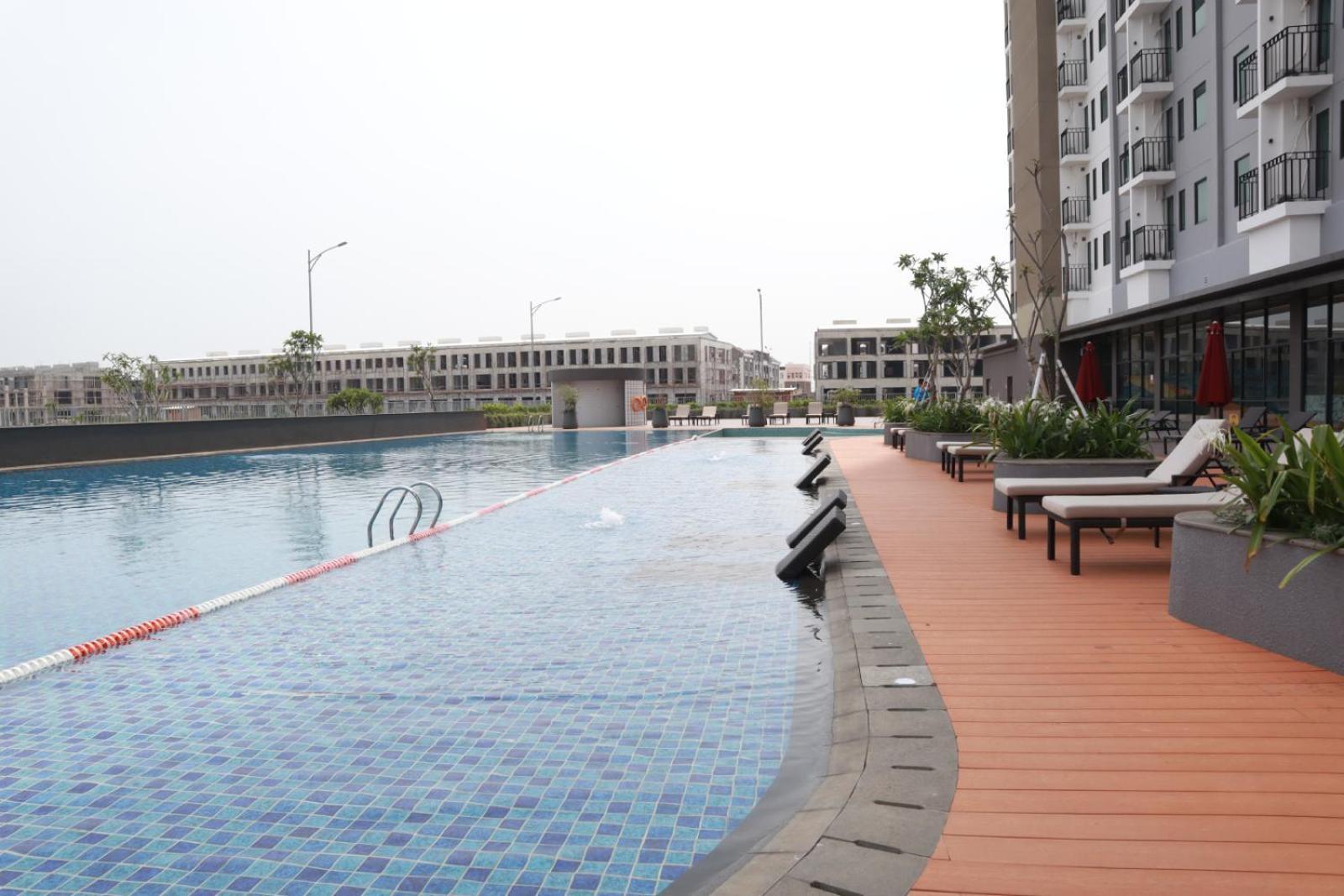 Hotel Osaka Pik2 Tangerang Exterior foto
